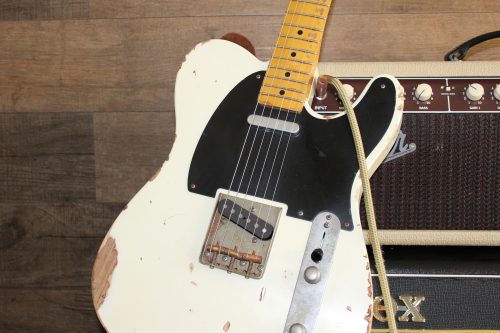 Une telecaster : 